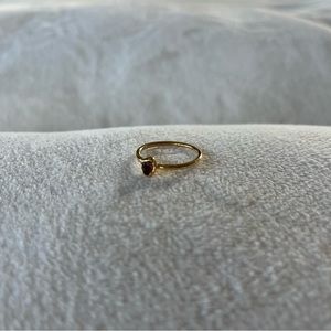 🤍 euc | beautifully simple amethyst ring